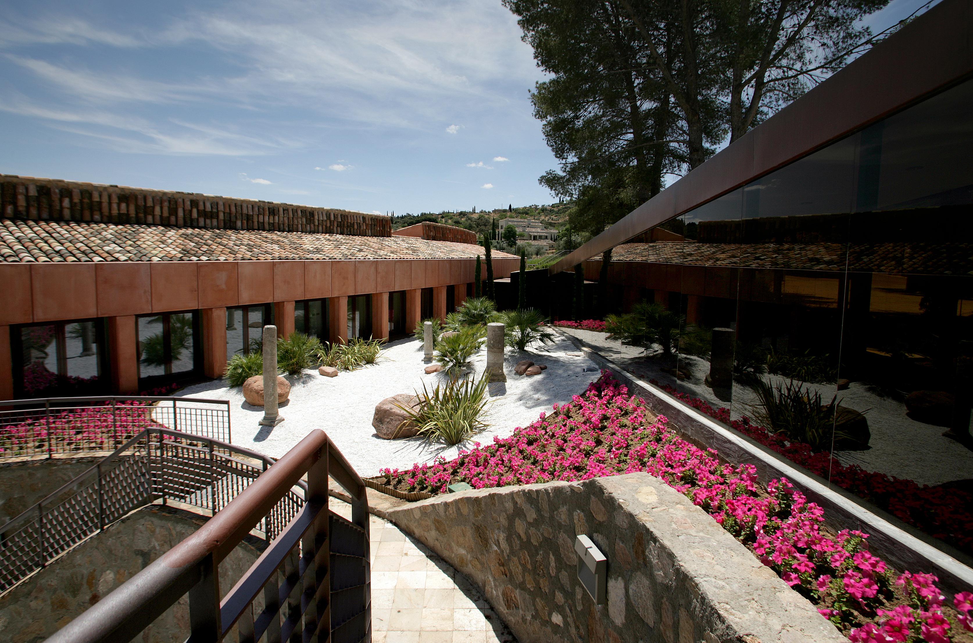 Hotel Cigarral El Bosque Tolède Extérieur photo The hotel's main building