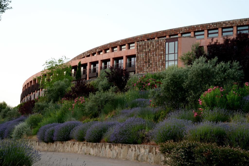 Hotel Cigarral El Bosque Tolède Extérieur photo The European University of Madrid